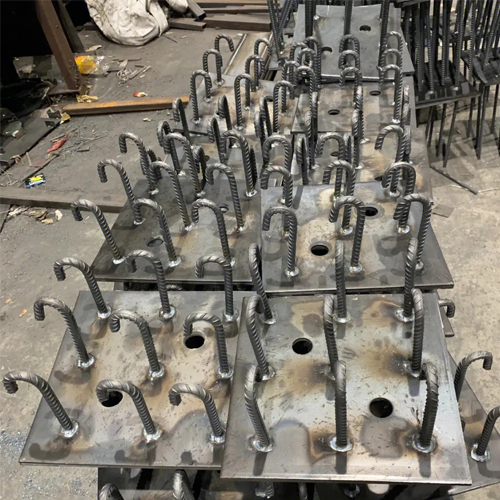 图纸中如何确定宁夏预埋件的位置？