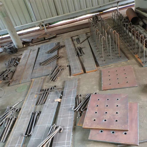 有哪些其他因素会影响宁夏预埋件位置的确定？